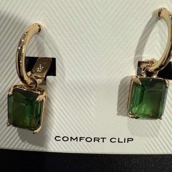 NWT Lauren Ralph Lauren Green Gold Comfort Clip Earrings - Picture 3 of 3
